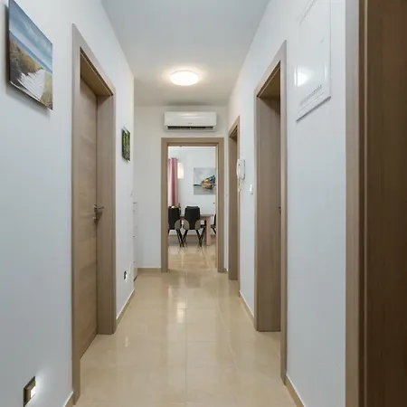 Lilly Apartment Kastela